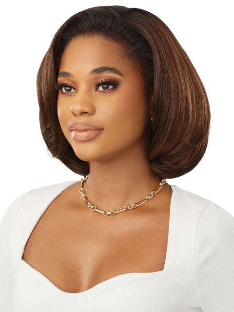 Outre Quick Weave Half Wig -ESTEE