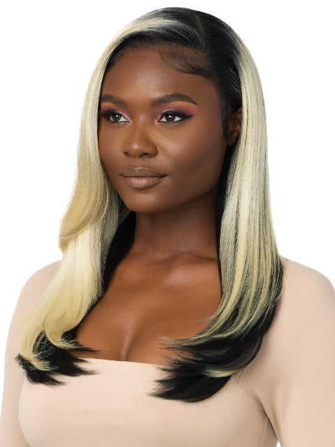 Outre Perfect Hairline 13x4 Glueless HD Lace Front Wig - KALIYA