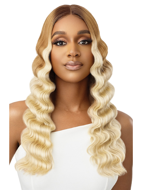 Outre Sleek Lay HD Swiss Lace Front Wig - MARIPOSA