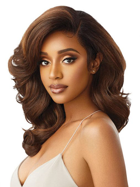 Outre Perfect Hairline 13x6 Glueless HD Lace Front Wig - JULIANNE